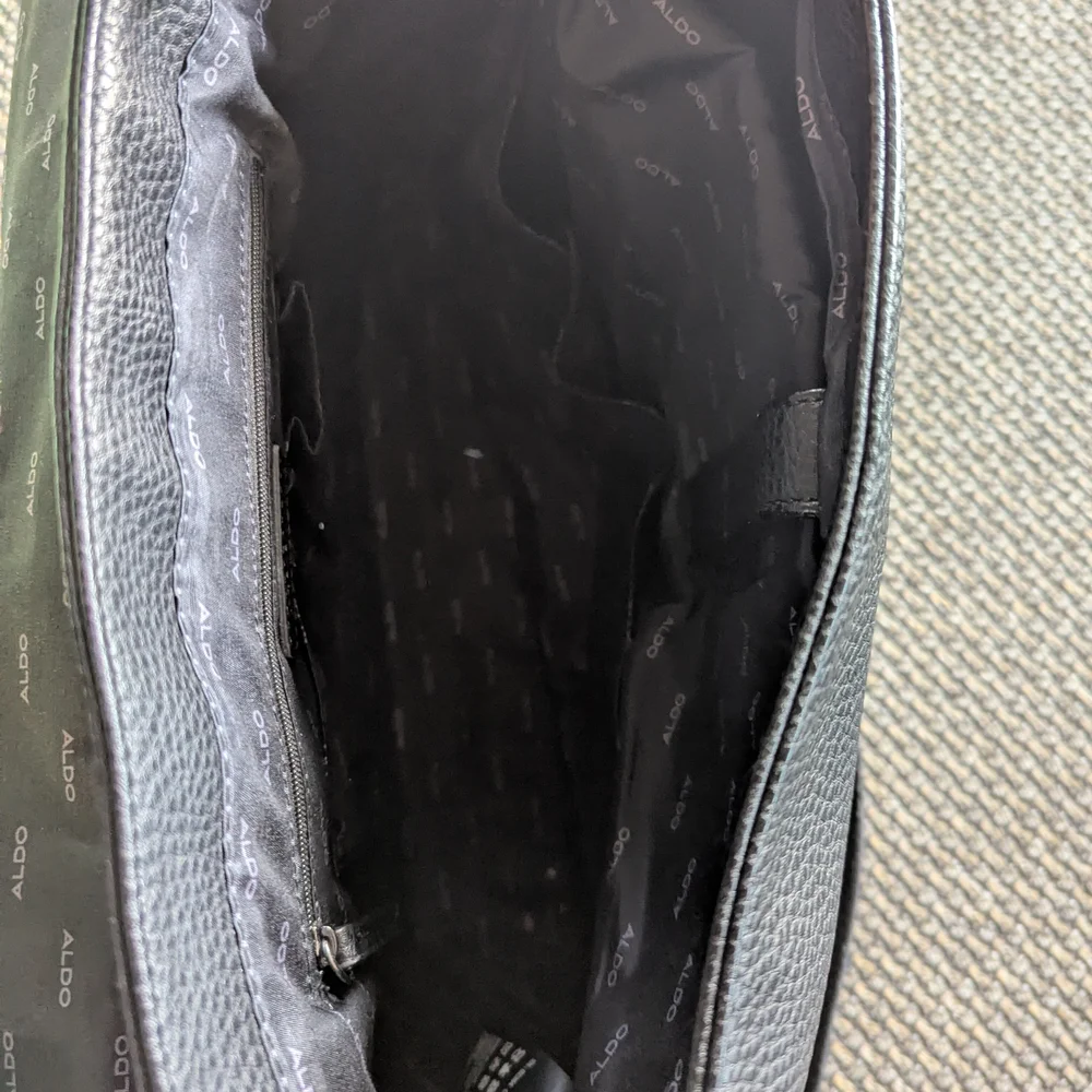 Aldo Black Faux Leather Men's Unisex Laptop Bag Student Shoulder Messenger Tech